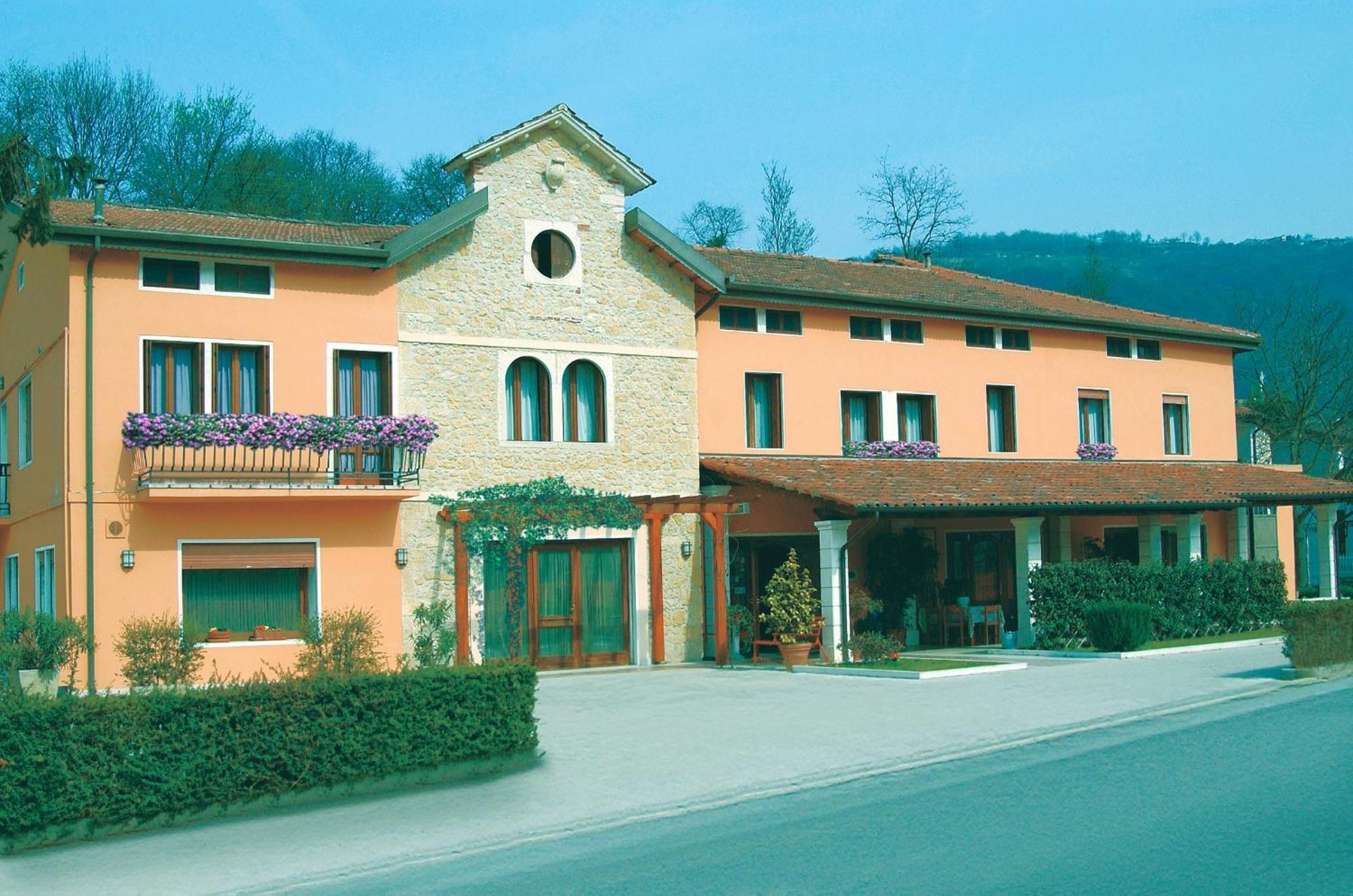 Albergo Isetta Grancona Eksteriør billede